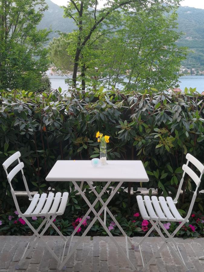 B&B Le Farfalle San Felice del Benaco Dış mekan fotoğraf